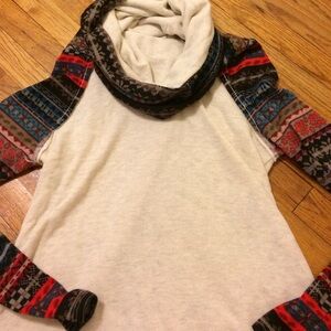 Knit cowl neck by 12pm Mon Ami